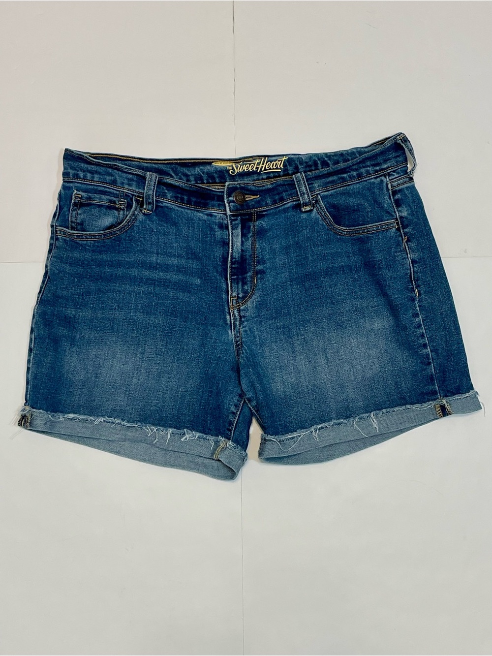 Old Navy Sweetheart Medium Blue Denim Roll-Cuff Women’s Jean Shorts Size 10